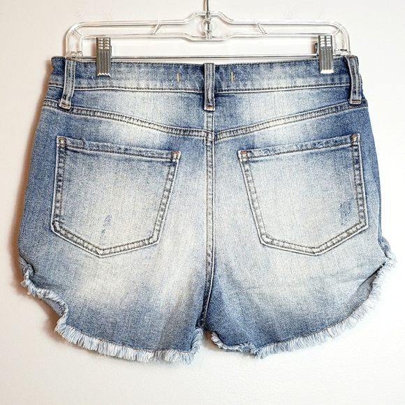 Willow + Root High Rise Shortie Distressed Denim Shorts Size M - Picture 2 of 4